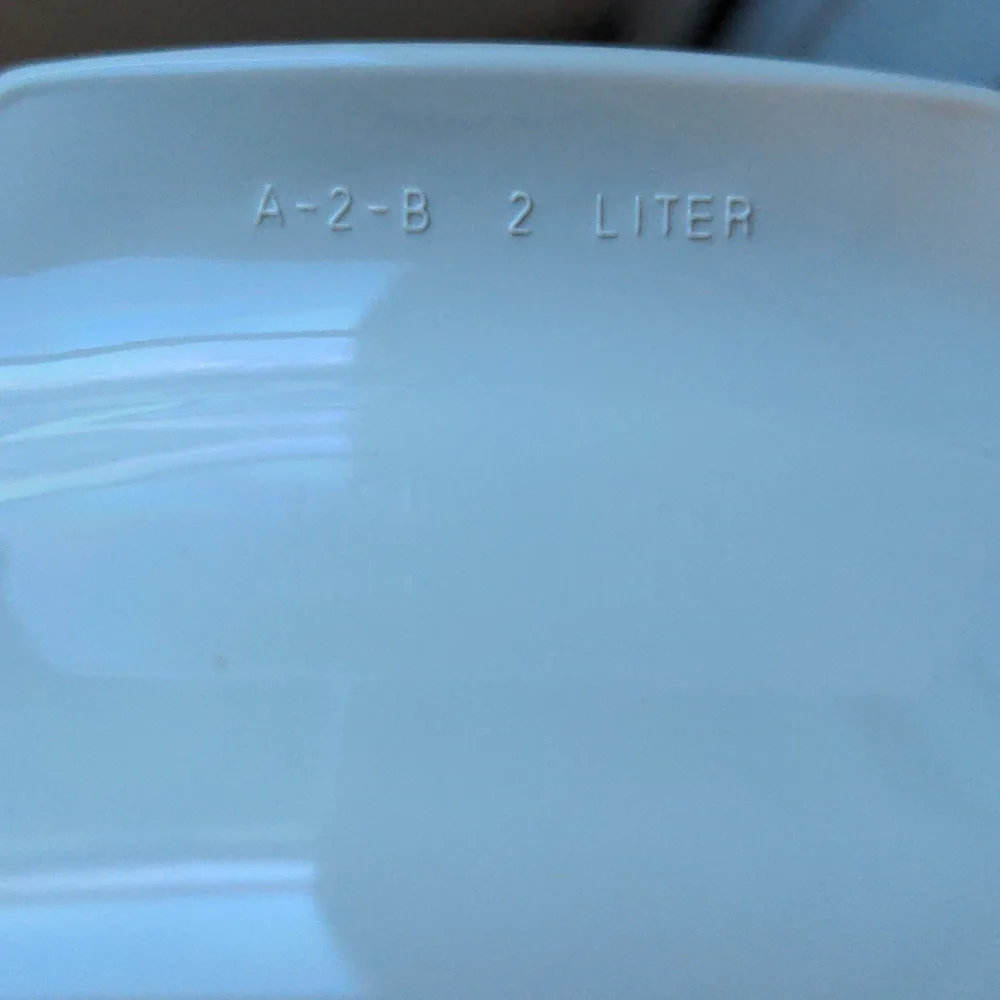 Vintage Corning Ware Abundance Pattern 2 Quart Casserole Dish with Lid